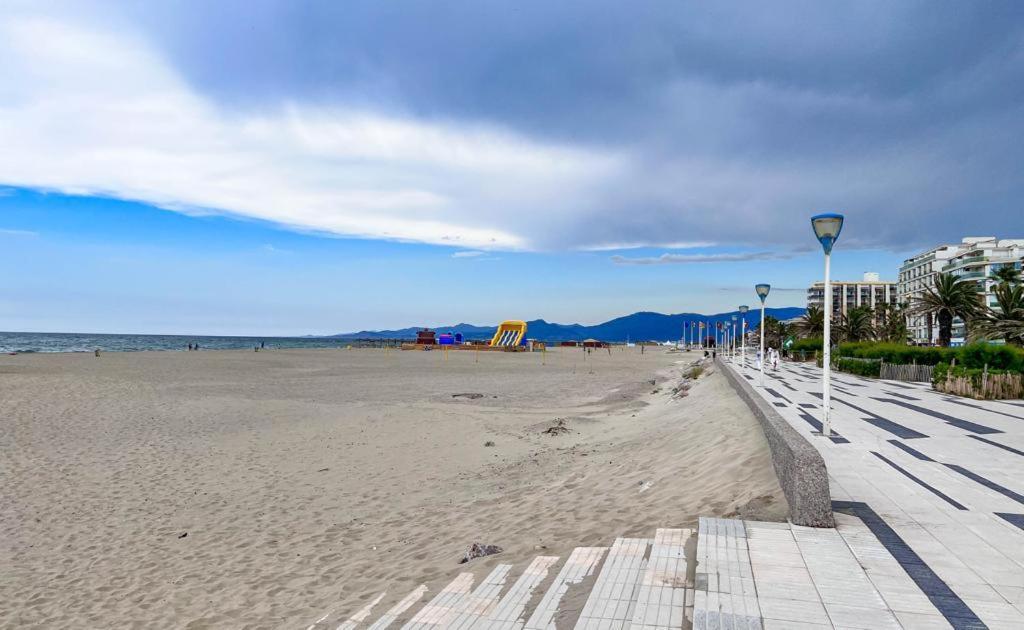 Appartement Vue Mer Parking Prive Place Med Canet-en-Roussillon Exterior photo